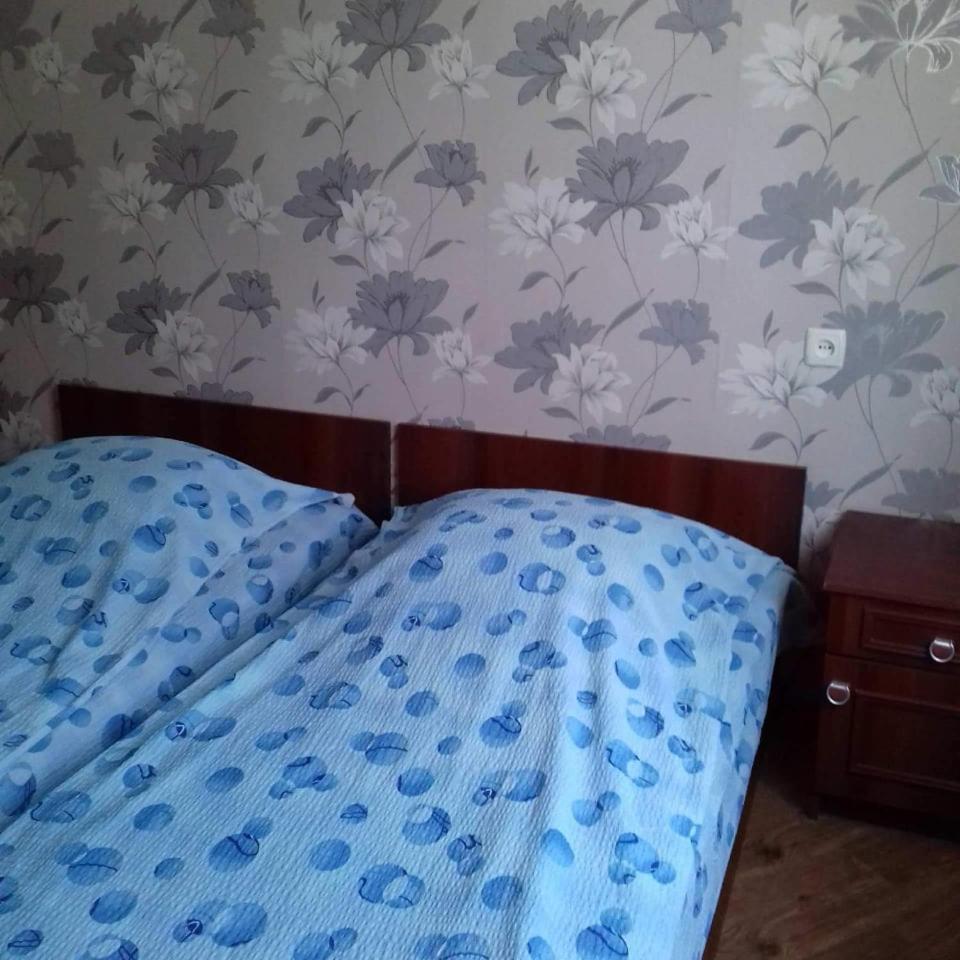 Hotel Family Hotel Chiatura Екстериор снимка